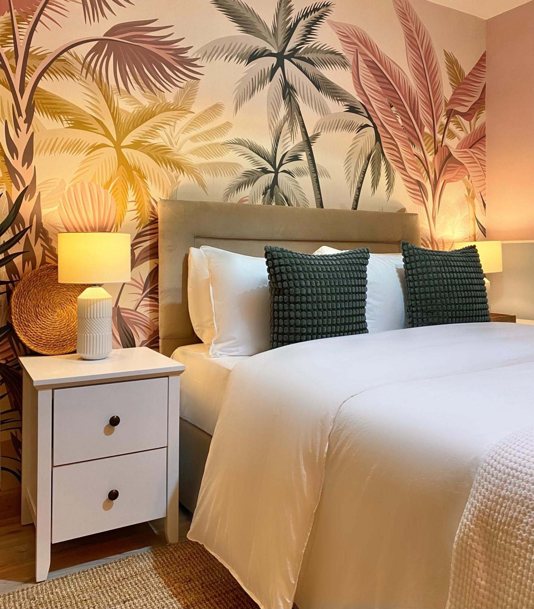 Blush Jungle - Homestay ดับลิน ภายนอก รูปภาพ